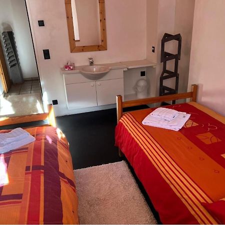 Hotel Chasa Crusch à Sent Extérieur photo